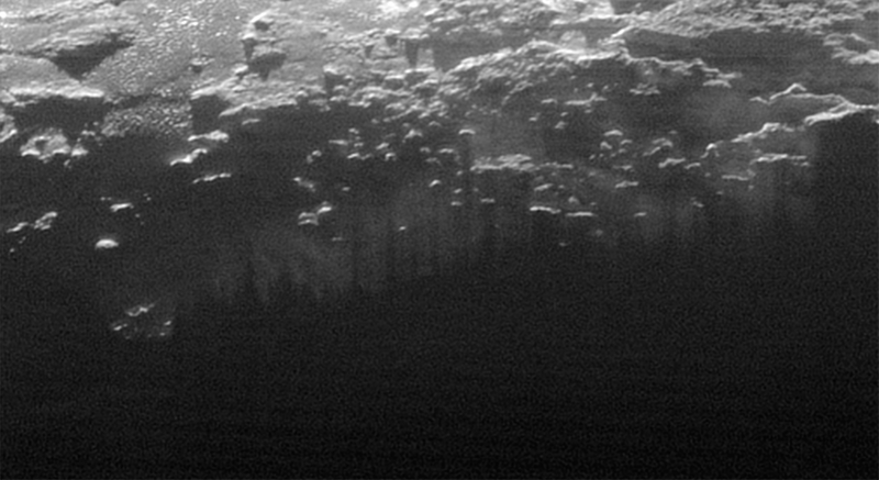 Illustration for article titled Sunset on Pluto is Beyond Gorgeous in Latest Photos from New Horizons